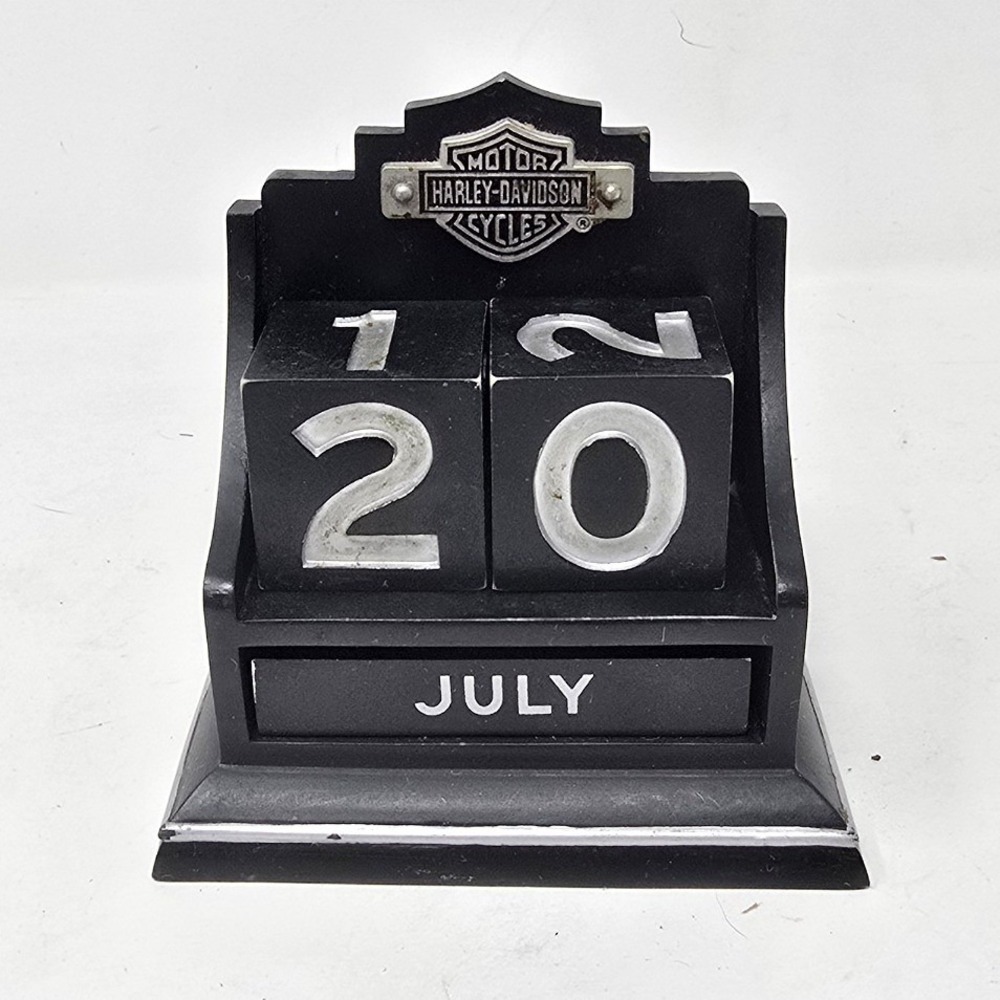 Vtg Harley Davidson perpetual desk calendar Hallmark 2003 Bar Shield Logo